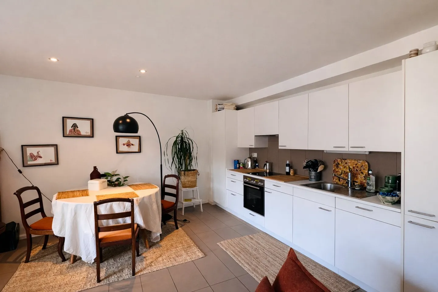 Superbes Wohnung mit viel Licht und Blick auf die Altstadt - Photo 4 sur 10