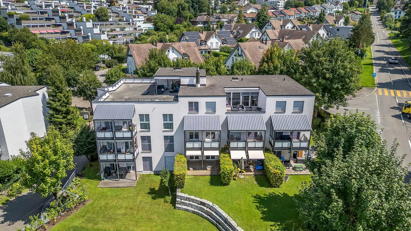 Appartamento giardino moderno con 100 m² di spazio esterno - Foto 1 di 11