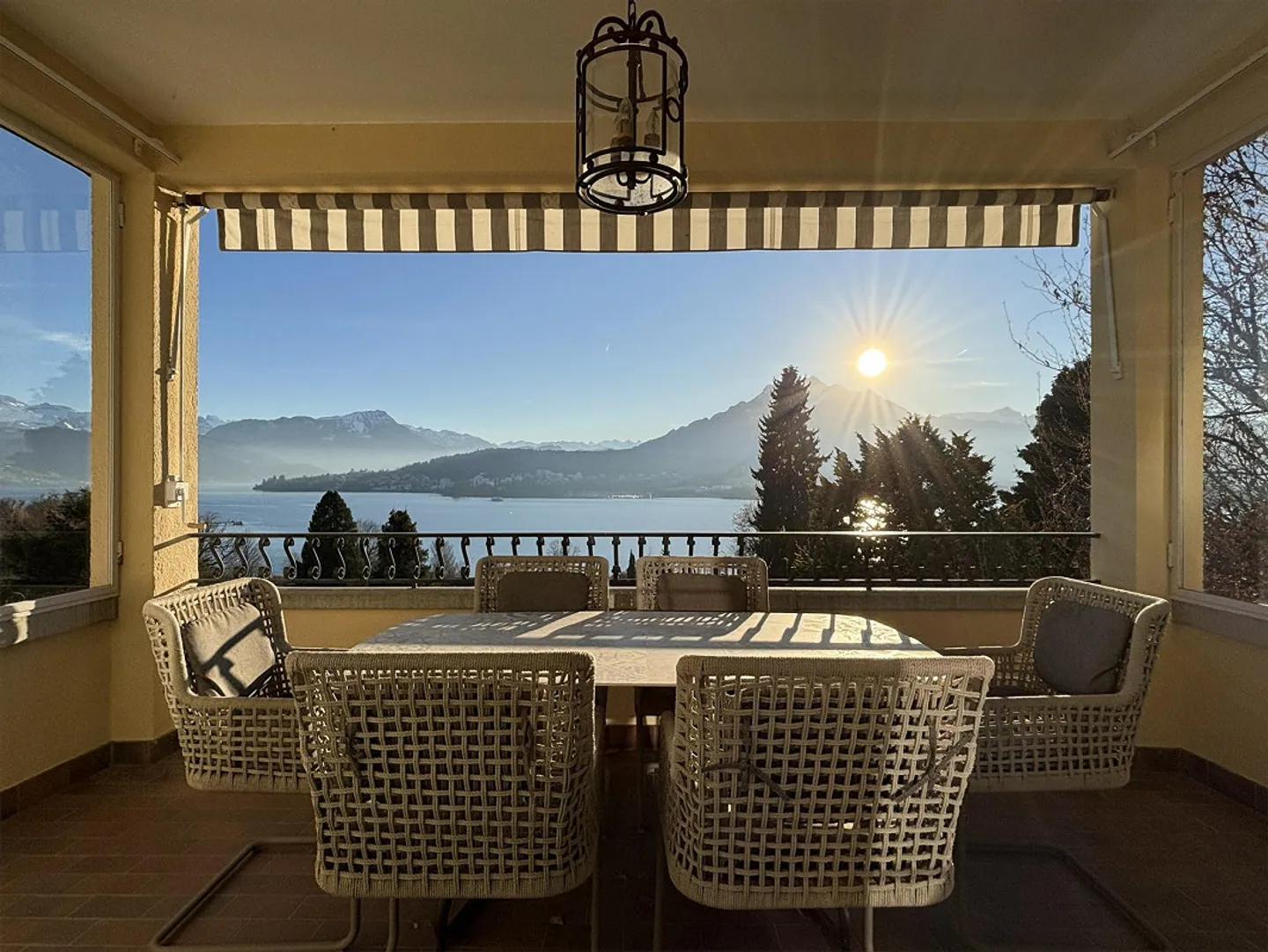 4.5-Room Apartment in a Quiet, Privileged Location - Photo 2 of 9