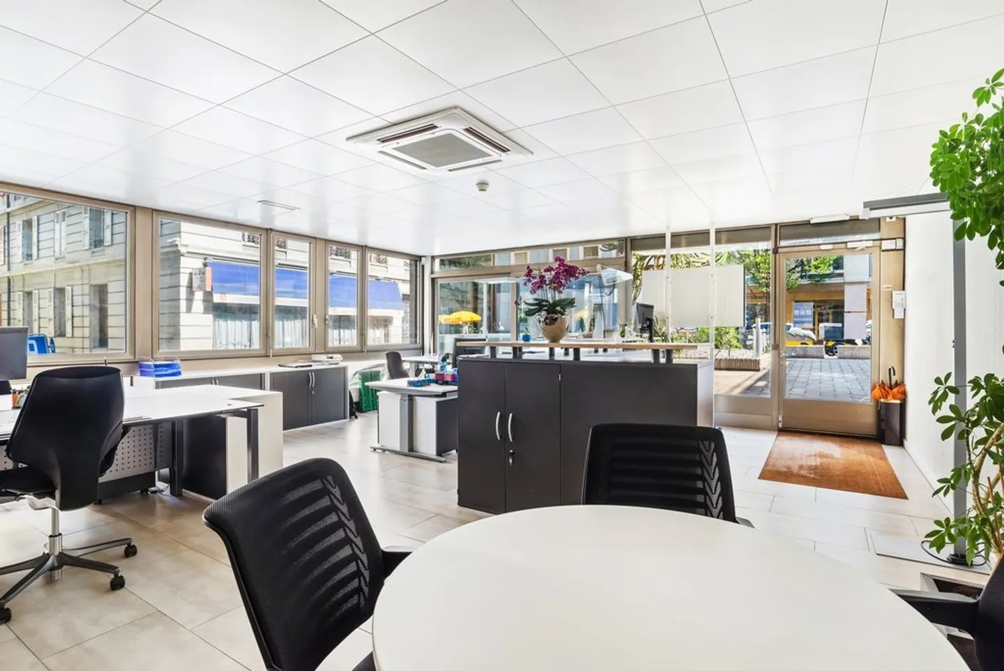 Opportunità unica! Ufficio di 260m2 in affitto - Foto 9 di 11