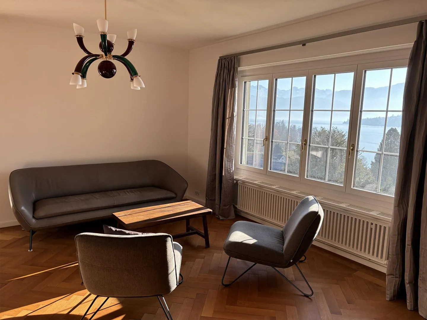 4.5-Room Apartment in a Quiet, Privileged Location - Photo 8 of 9