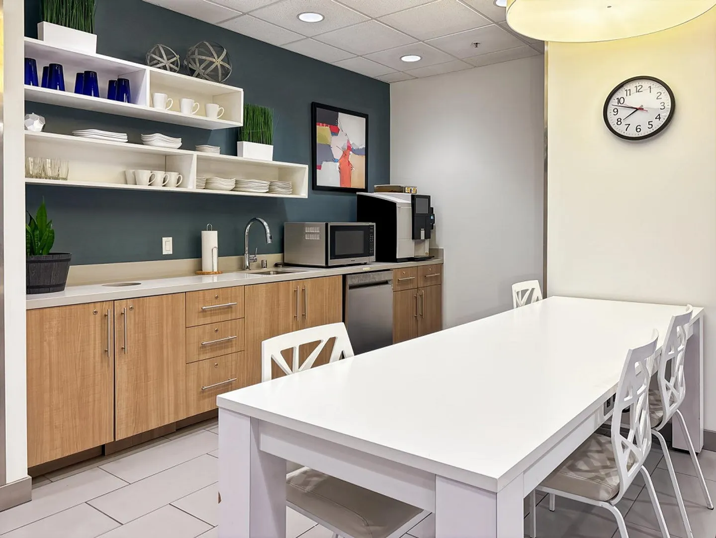 Private office space for 25 in Regus Spoom Kriens - Photo 8 of 9