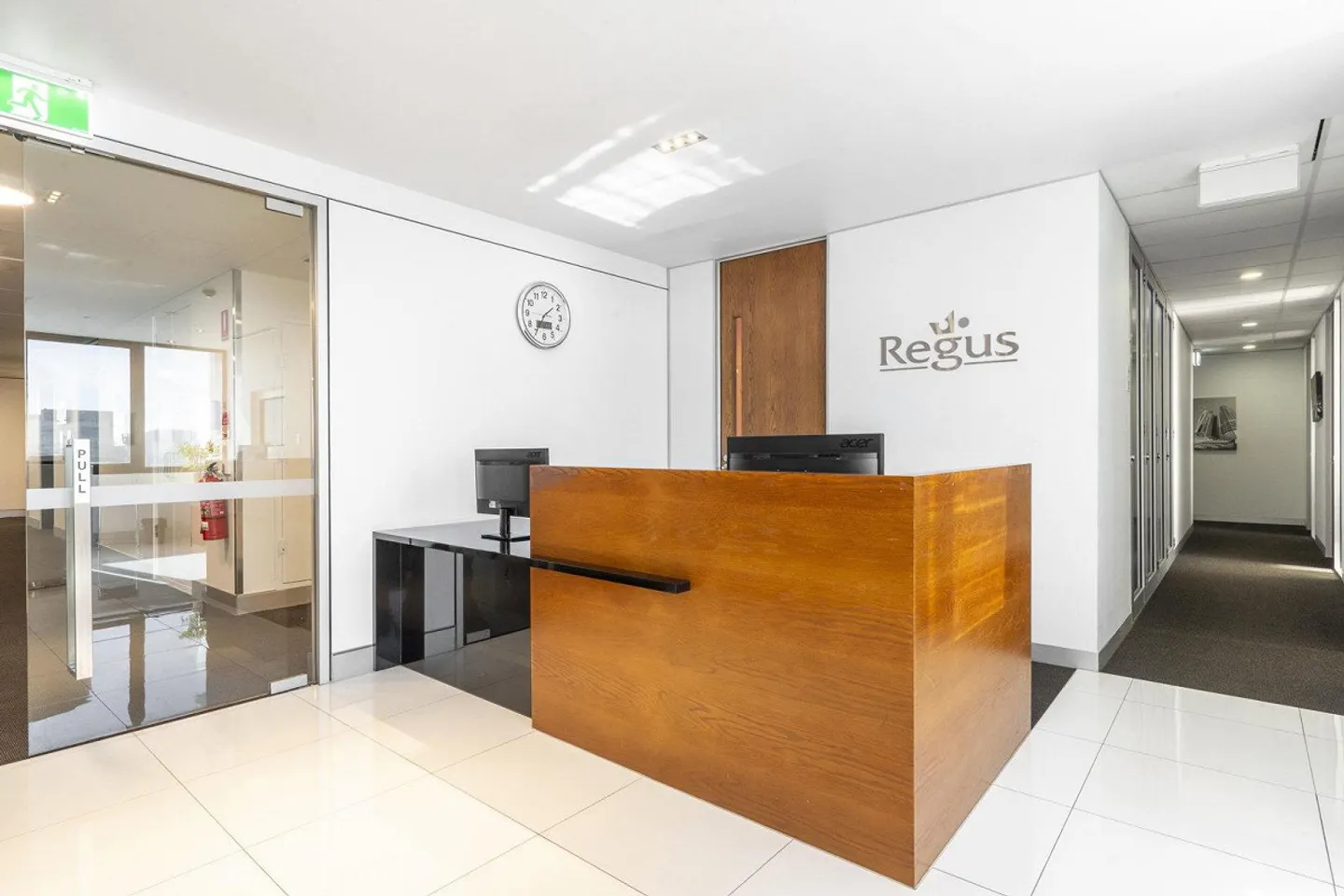 Private office space for 25 in Regus Spoom Kriens - Photo 3 of 9