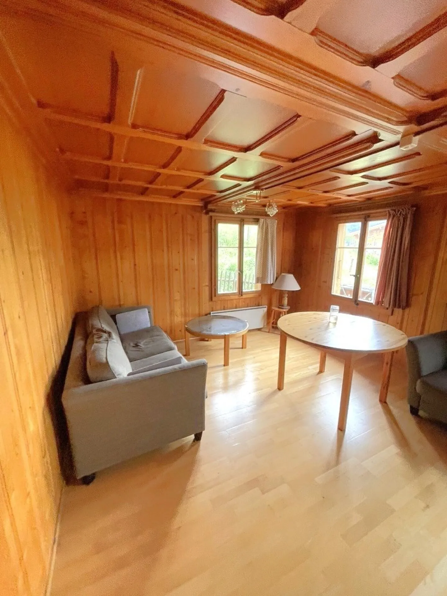 Large 7-Room Chalet with Apartment and Wonderful Views in Château-d'Oex VD - Photo 2 of 11