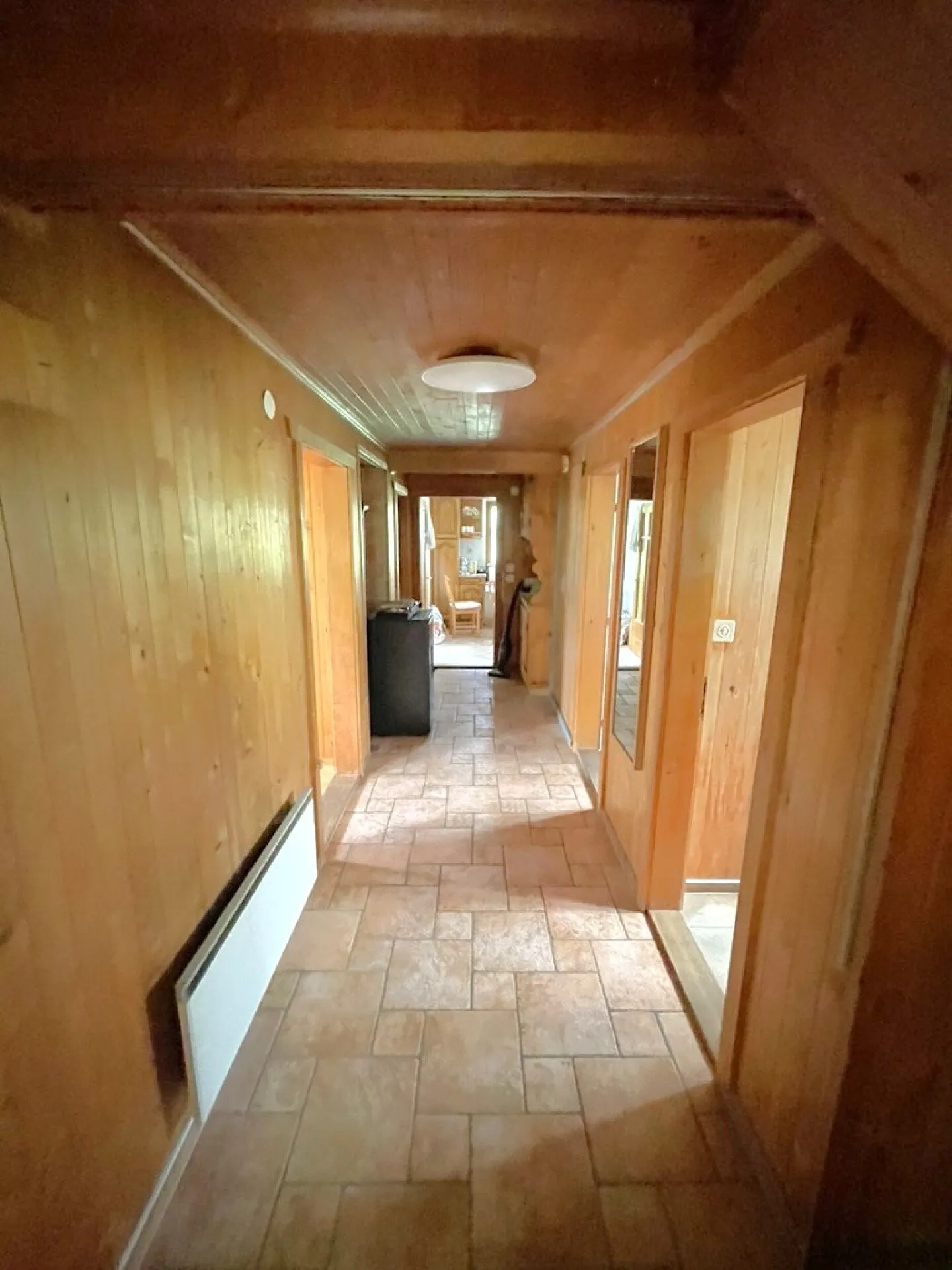 Large 7-Room Chalet with Apartment and Wonderful Views in Château-d'Oex VD - Photo 5 of 11