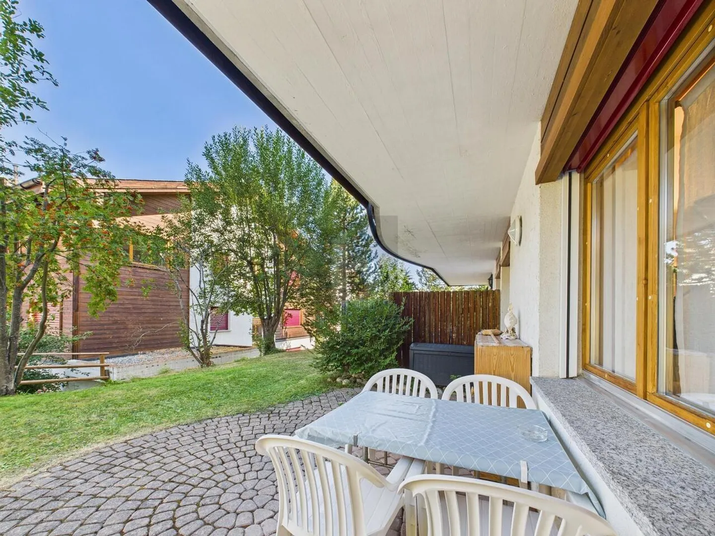 Emplacement calme avec coin salon confortable - Photo 1 sur 6