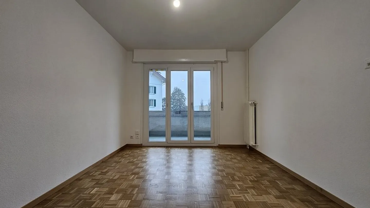 Appartement de deux pièces et demie pour CHF 1'420.-/mois, charges comprises - Photo 2 sur 6