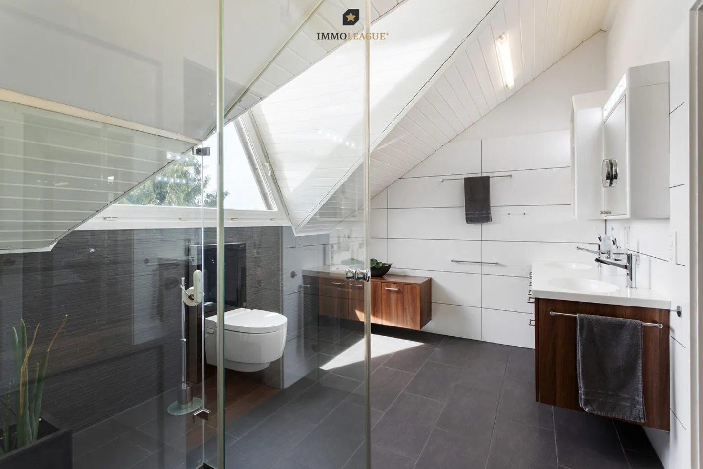 La générosité rencontre le confort et le luxe, une maison avec du charisme - Photo 3 sur 8