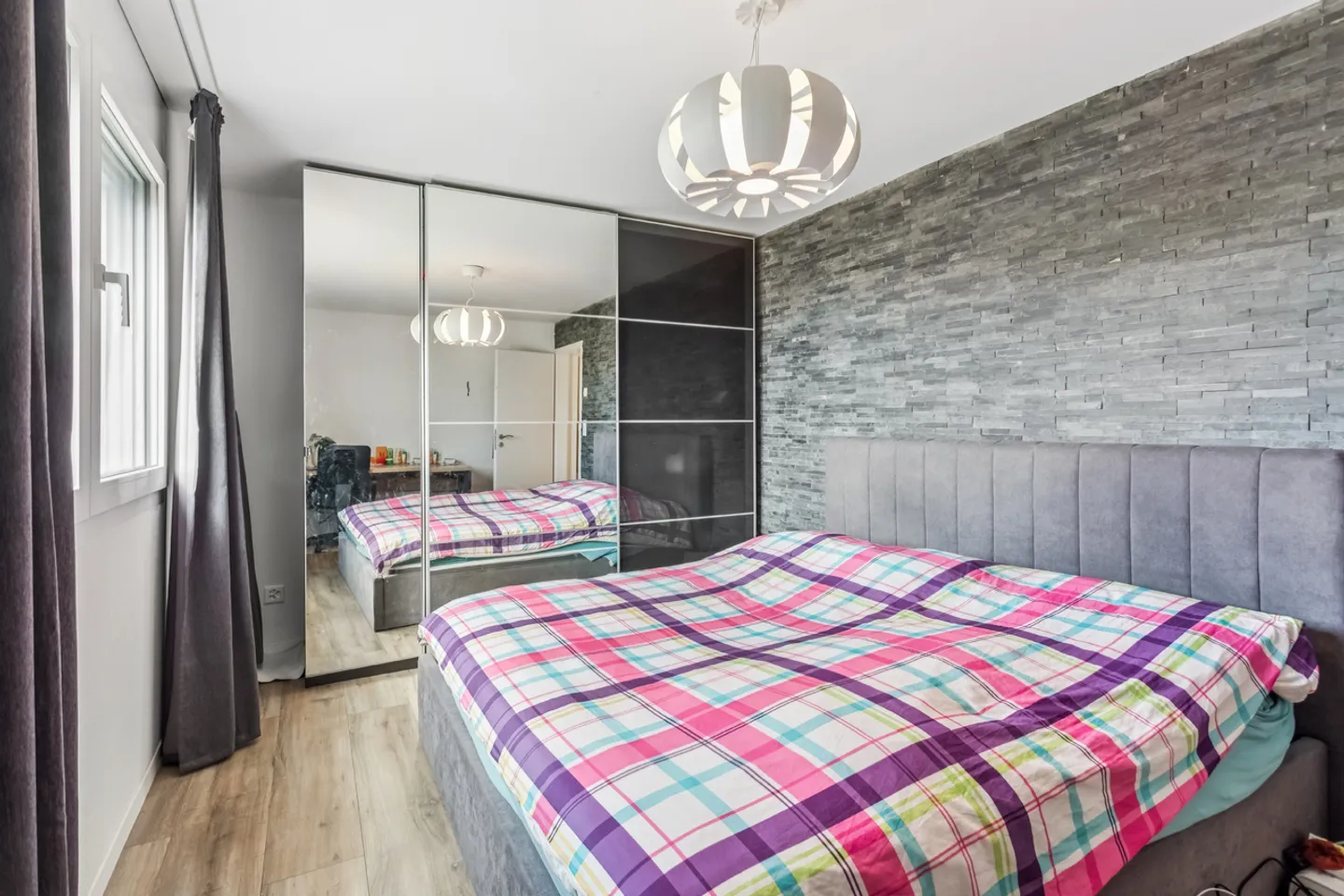 EXCLUSIVITÉ  ! Bel appartement de 4.5 pièces au coeur du village - Photo 7 sur 9