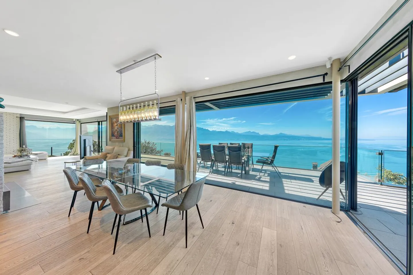 Eccezionale villa contemporanea affacciata sul lago - Foto 6 di 7