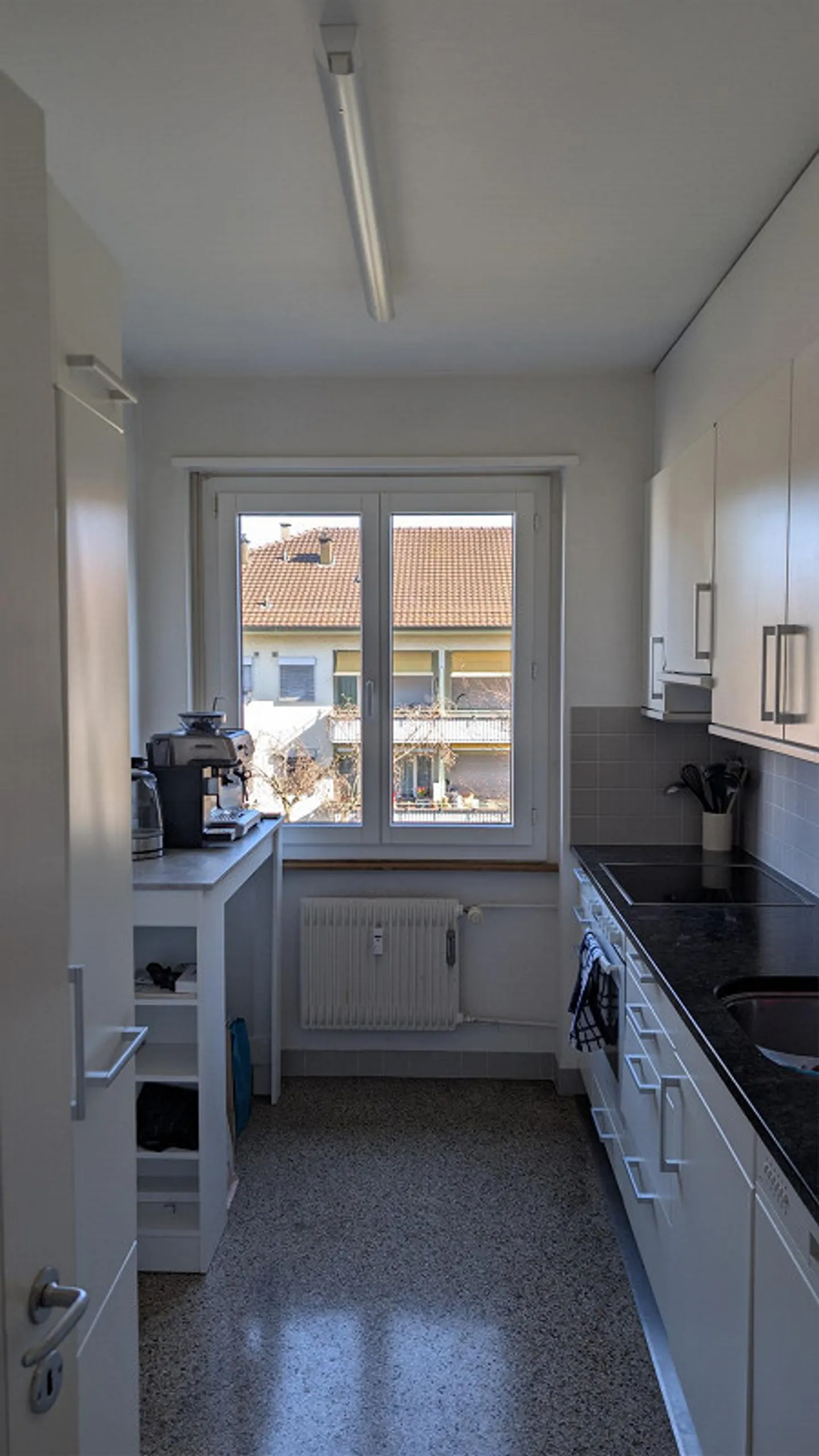 Charmante appartement de 3,5 pièces avec balcon et vue sur la ville à Berne - Photo 6 sur 8