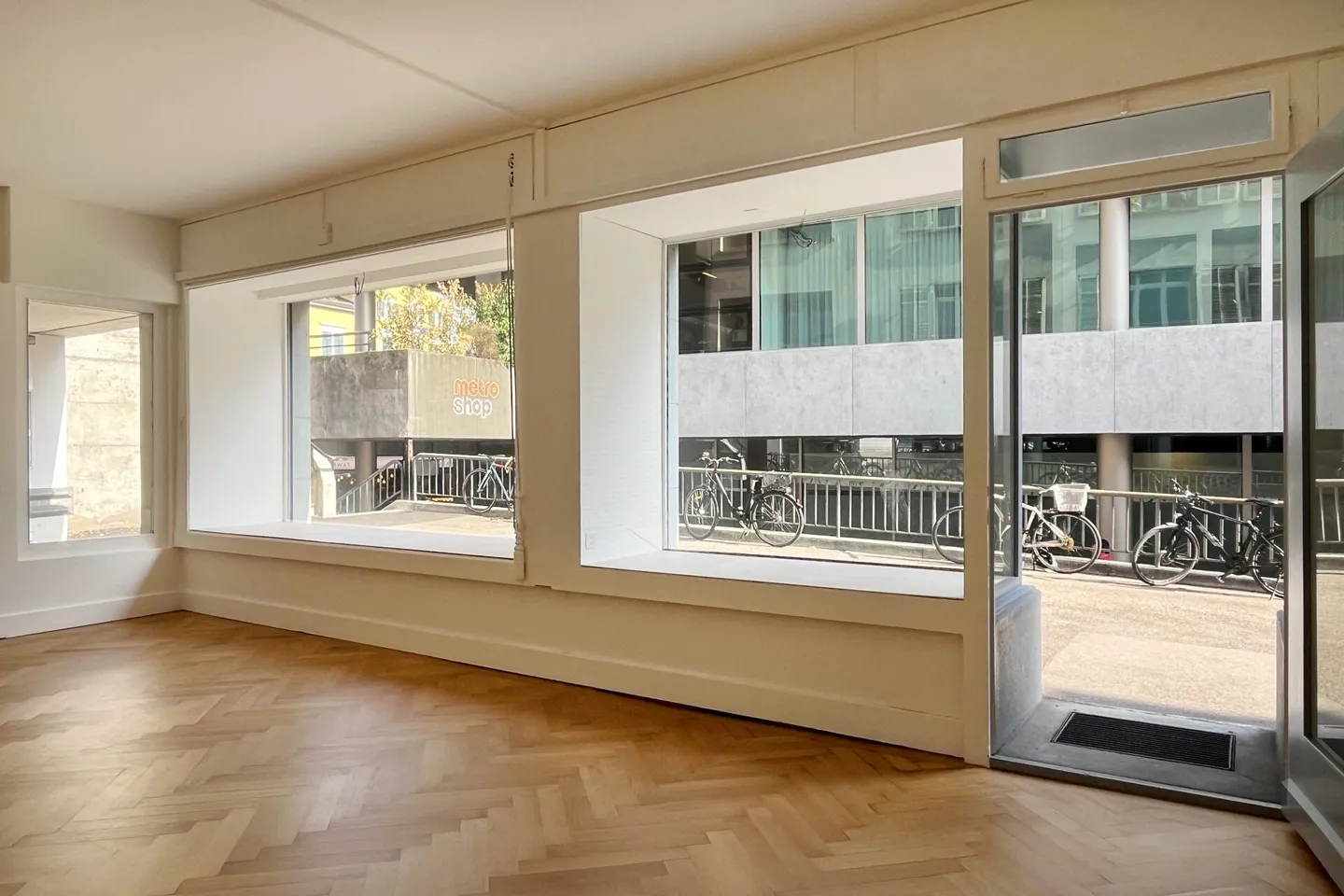 Ladenfläche an zentraler Lage zwischen dem Bahnhof Baden und der Badstrasse - Foto 8 von 11