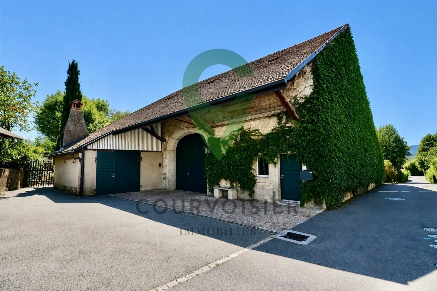 8,5-Zimmer-Haus - Foto 1 von 13