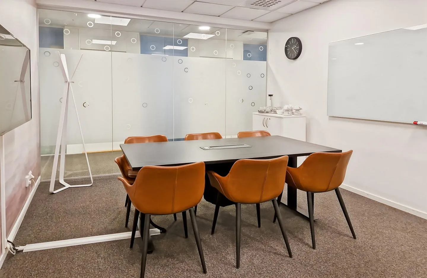 Private office space for 50 in Regus Spoom Glattpark - Photo 6 of 10