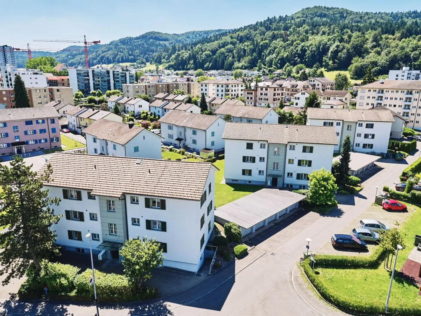 4 Room Family Apartment - Photo 1 of 8