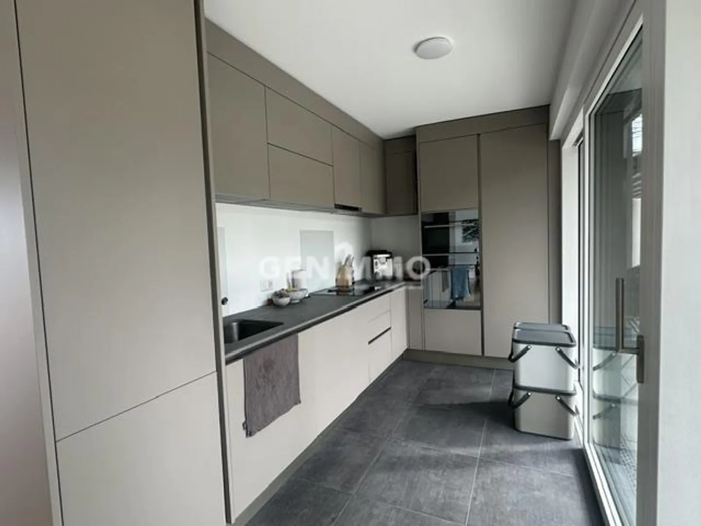 Appartamento con terrazza 6 stanze - Foto 3 di 5