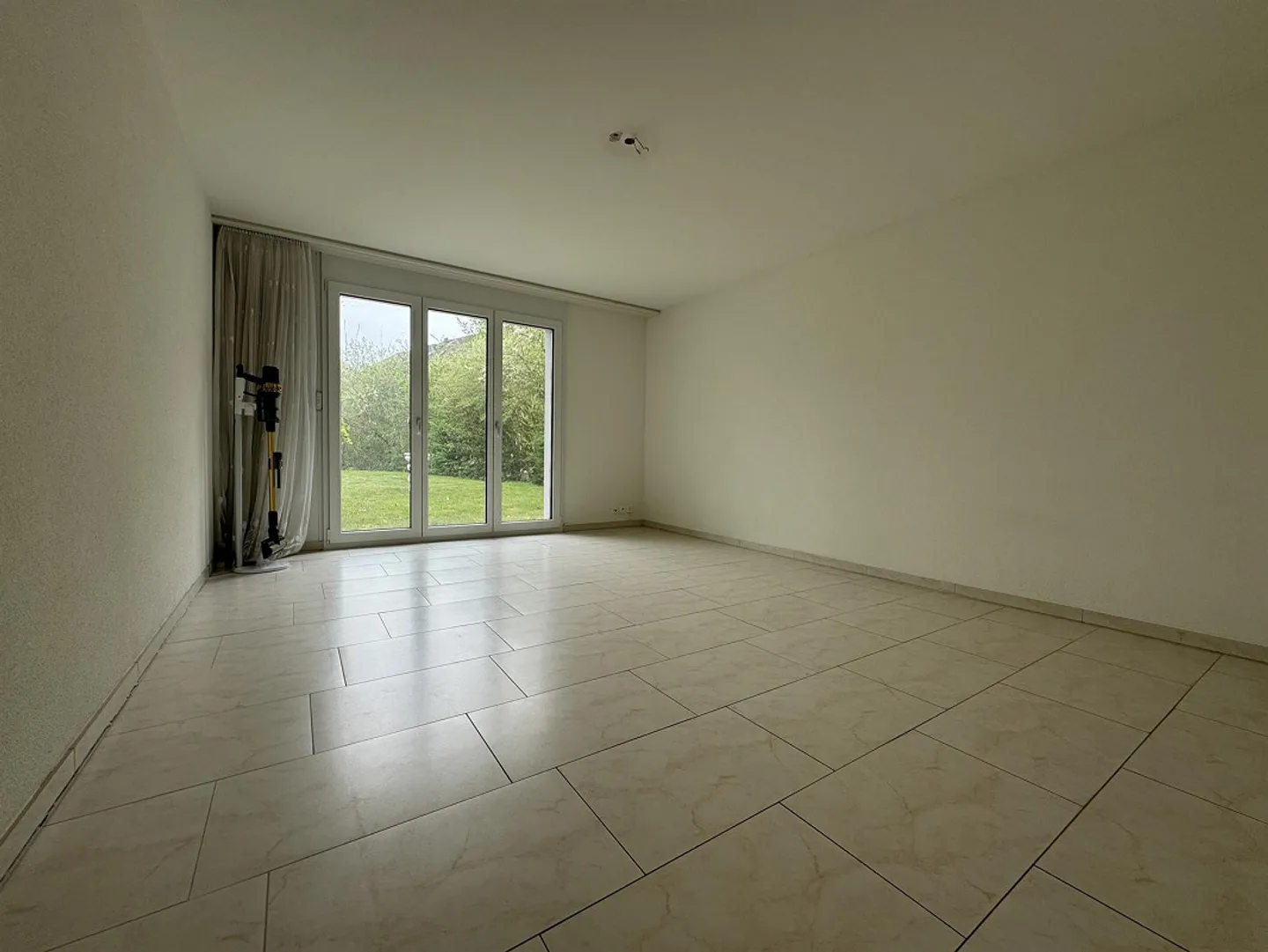 Appartement de jardin spacieux avec beaucoup de calme et d'espace - Photo 11 sur 15