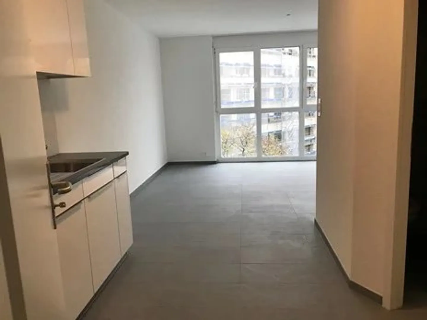 Monolocale al piano terra - Foto 2 di 5