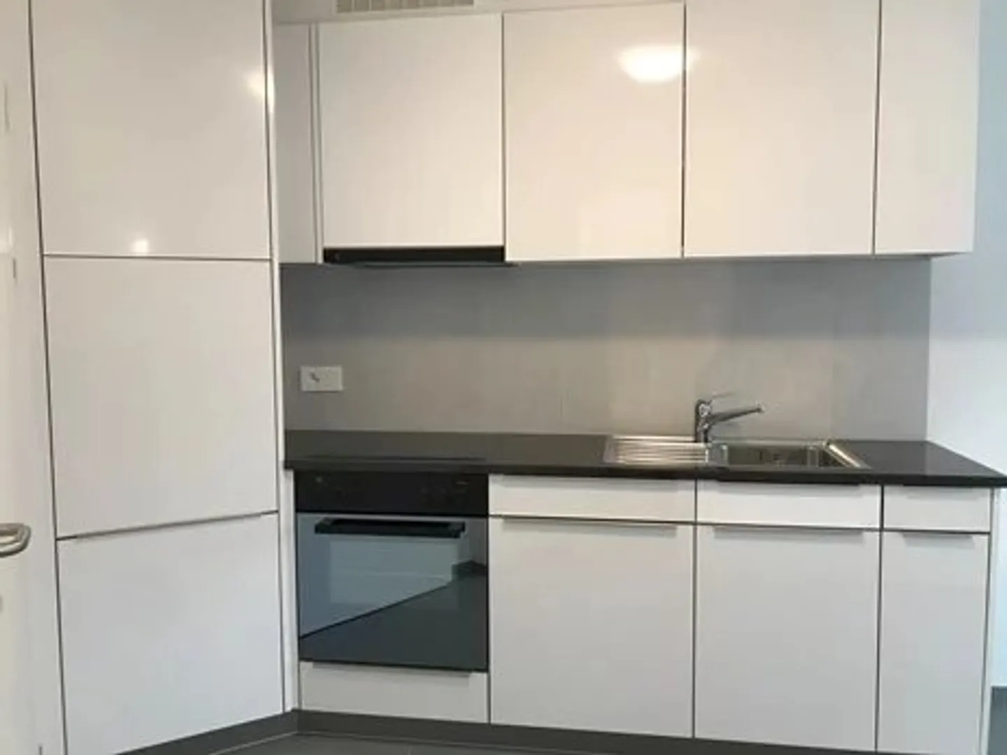 Monolocale al piano terra - Foto 3 di 5