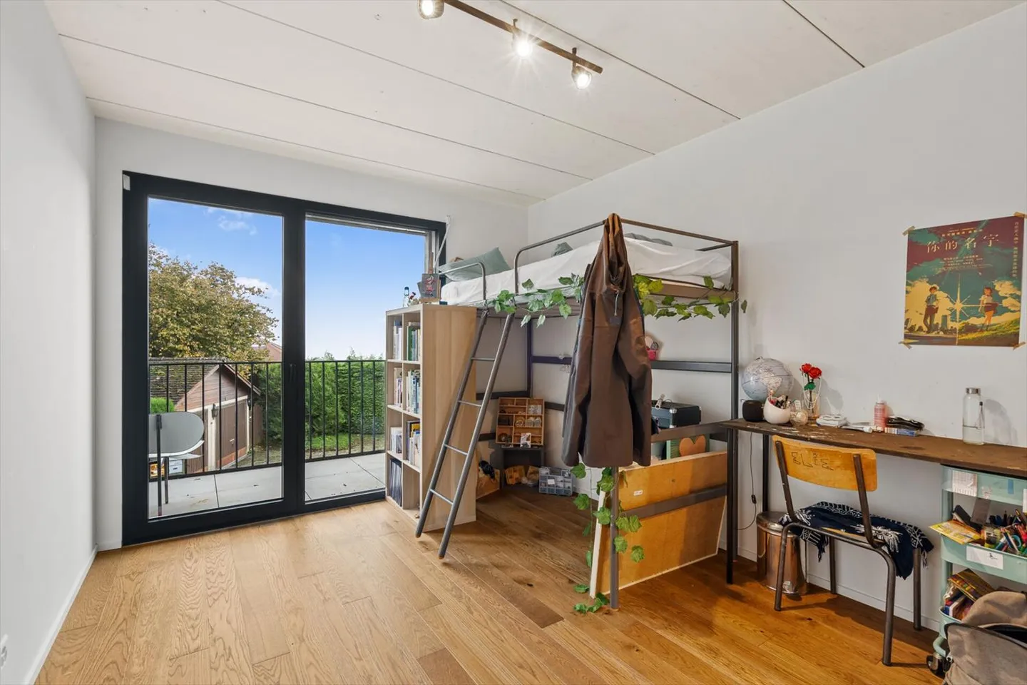 Bella e spaziosa casa contemporanea con vista libera sulle Alpi - Foto 10 di 13