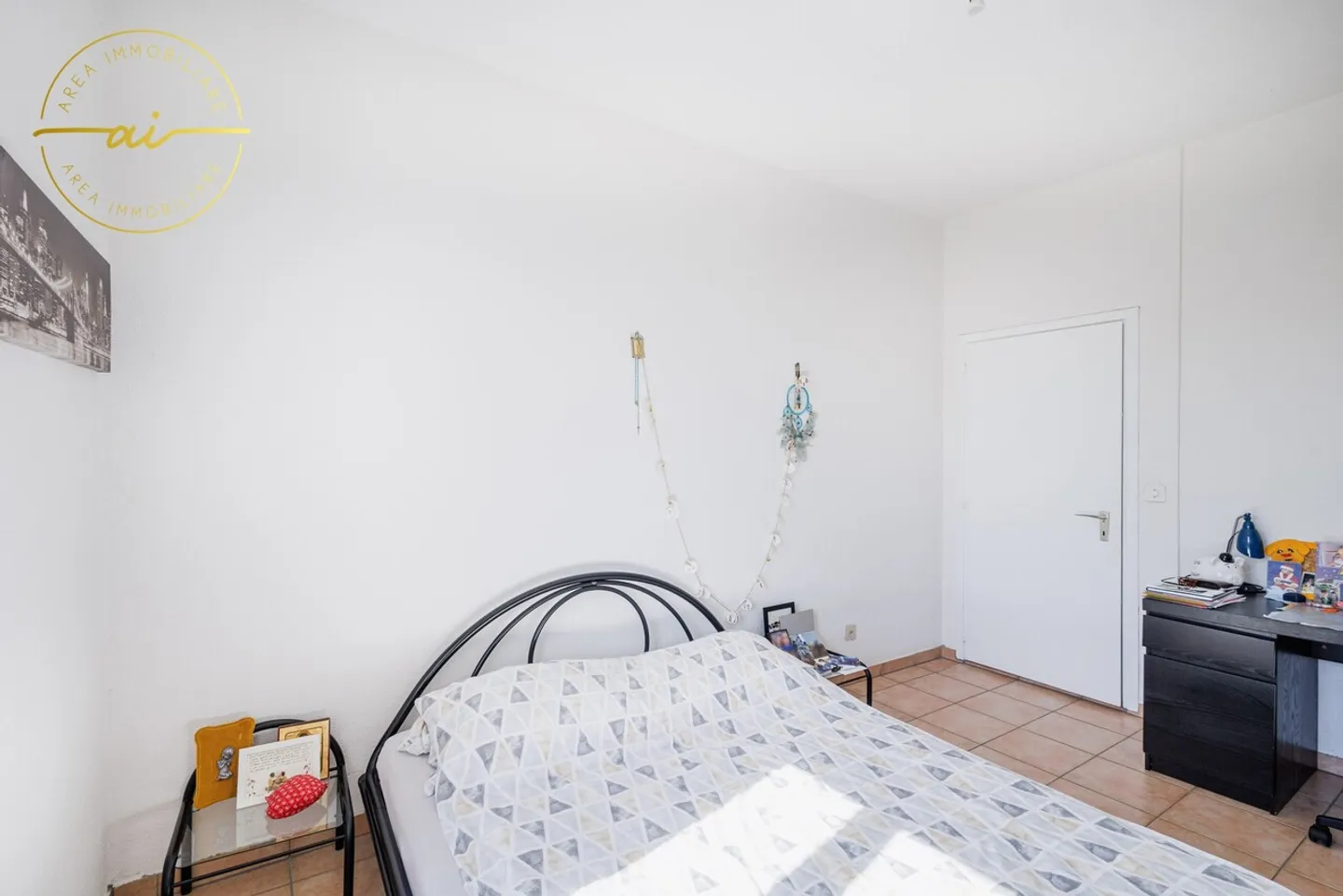 AMPIA CASA DI 6.5 LOCALI IN ZONA RESIDENZIALE A MORBIO INF. - Foto 3 di 13