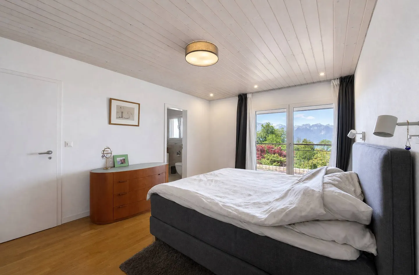 Charmante Villa mit Seeblick - Foto 7 von 13