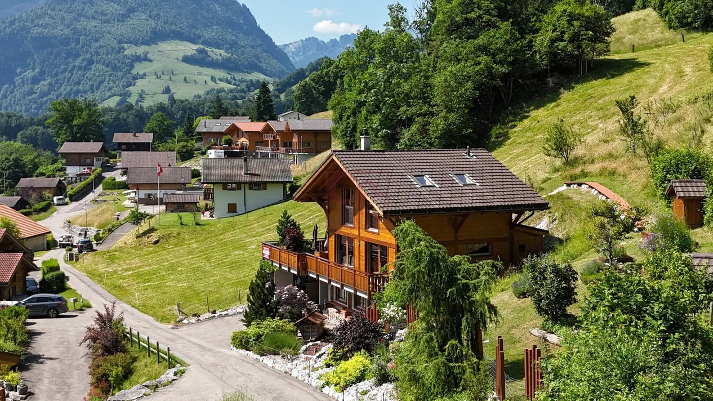Außergewöhnliches Chalet in Sciernes d'Albeuve - Modernität und Natur - Foto 3 von 14