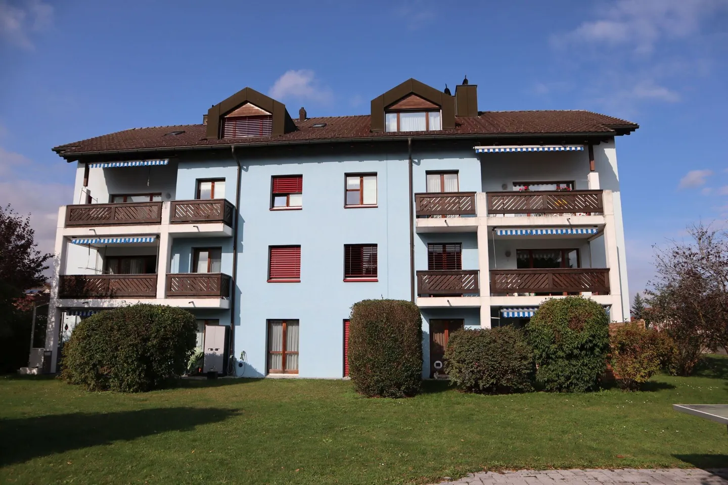 Appartamento giardino 3,5 locali in posizione idilliaca e privilegiata a Buchs - Foto 1 di 8