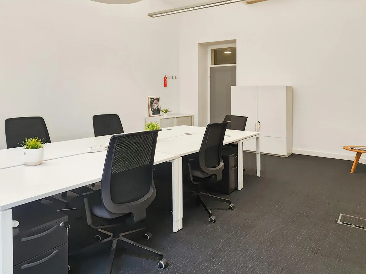 Private office space for 20 in Regus Spoom Kriens - Photo 6 of 8