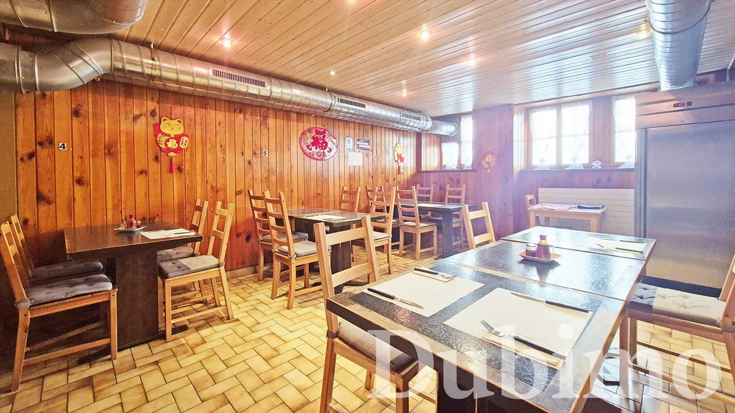 Restaurant in Sainte-Croix - Photo 3 of 5