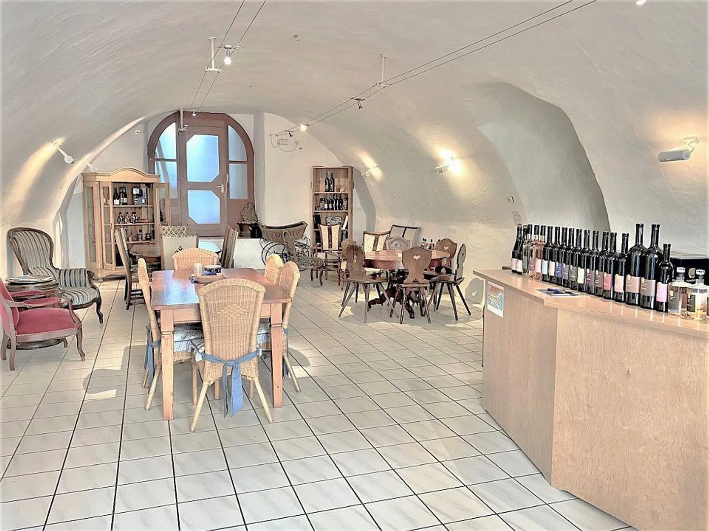 Classic Meets Comfort - Photo 6 of 7