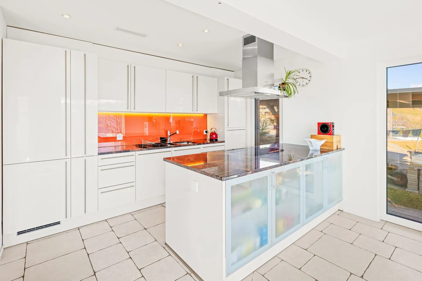 Modern Dream House - Close to Nature with Breathtaking Views - Photo 5 of 10