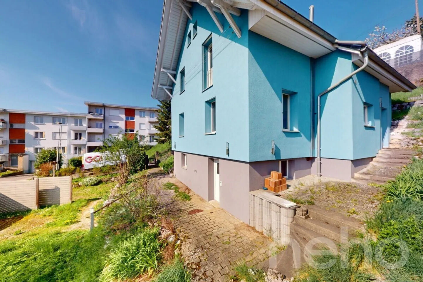 Casa indipendente in una posizione tranquilla con molto spazio - Foto 4 di 13