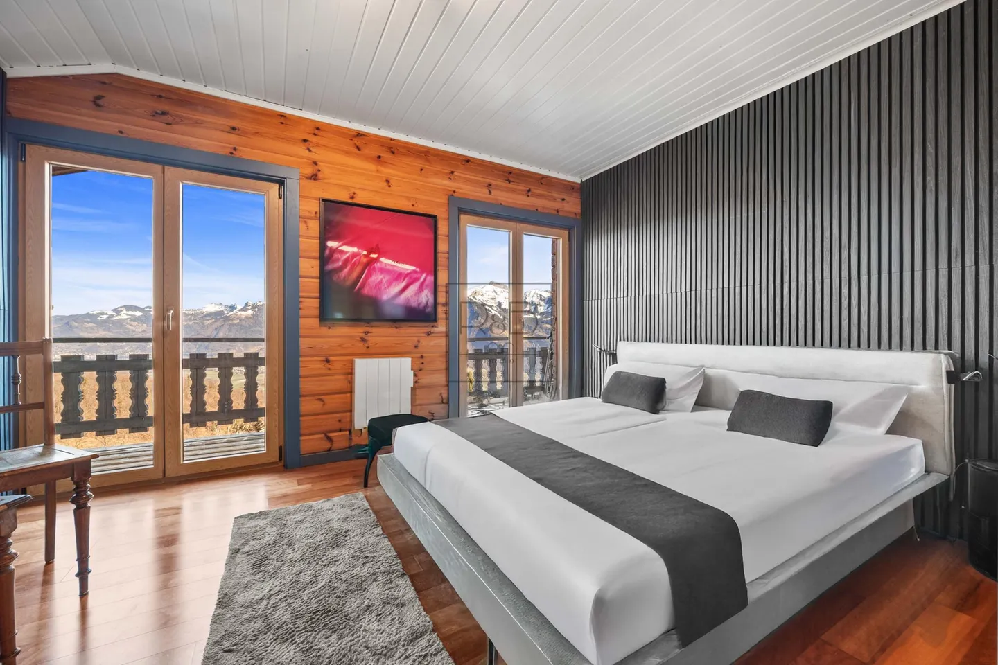 Magnificent chalet at the foot of the slopes - Photo 5 of 7