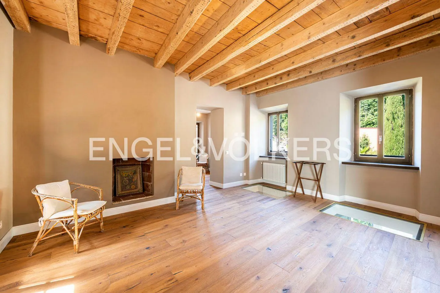 Beautiful House in the Historic District - Photo 1 of 13