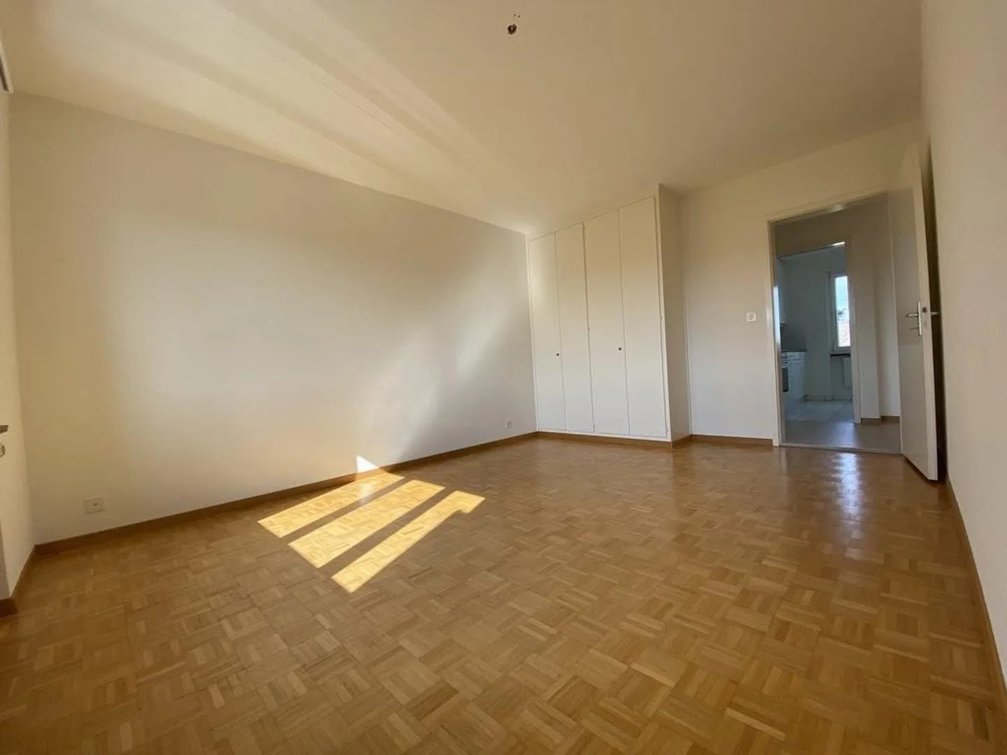 La tua nuova oasi di benessere con vista! - Foto 4 di 9