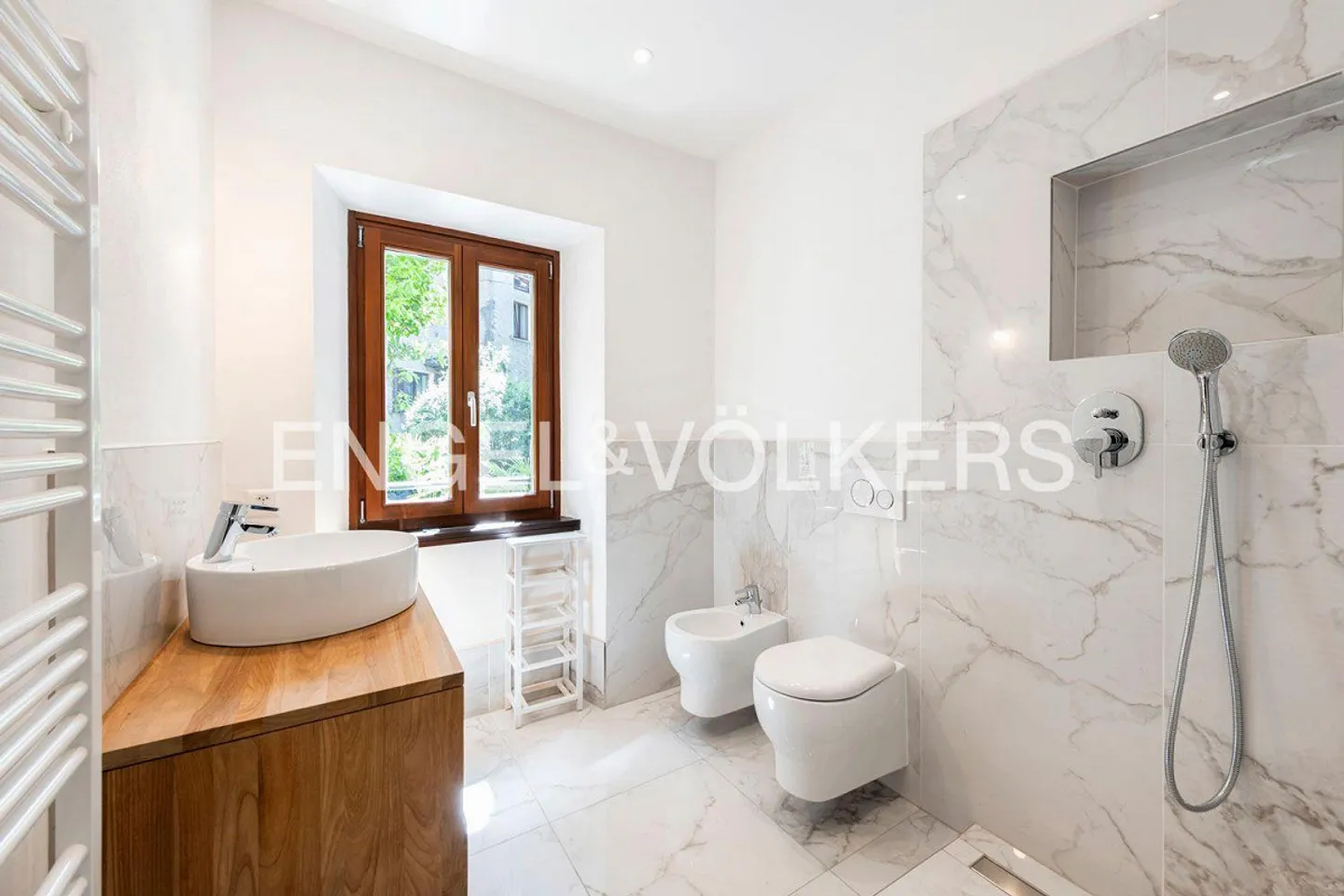 Beautiful House in the Historic District - Photo 10 of 13