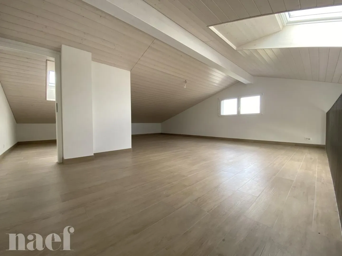 3.5 Room Apartment - Photo 4 of 10