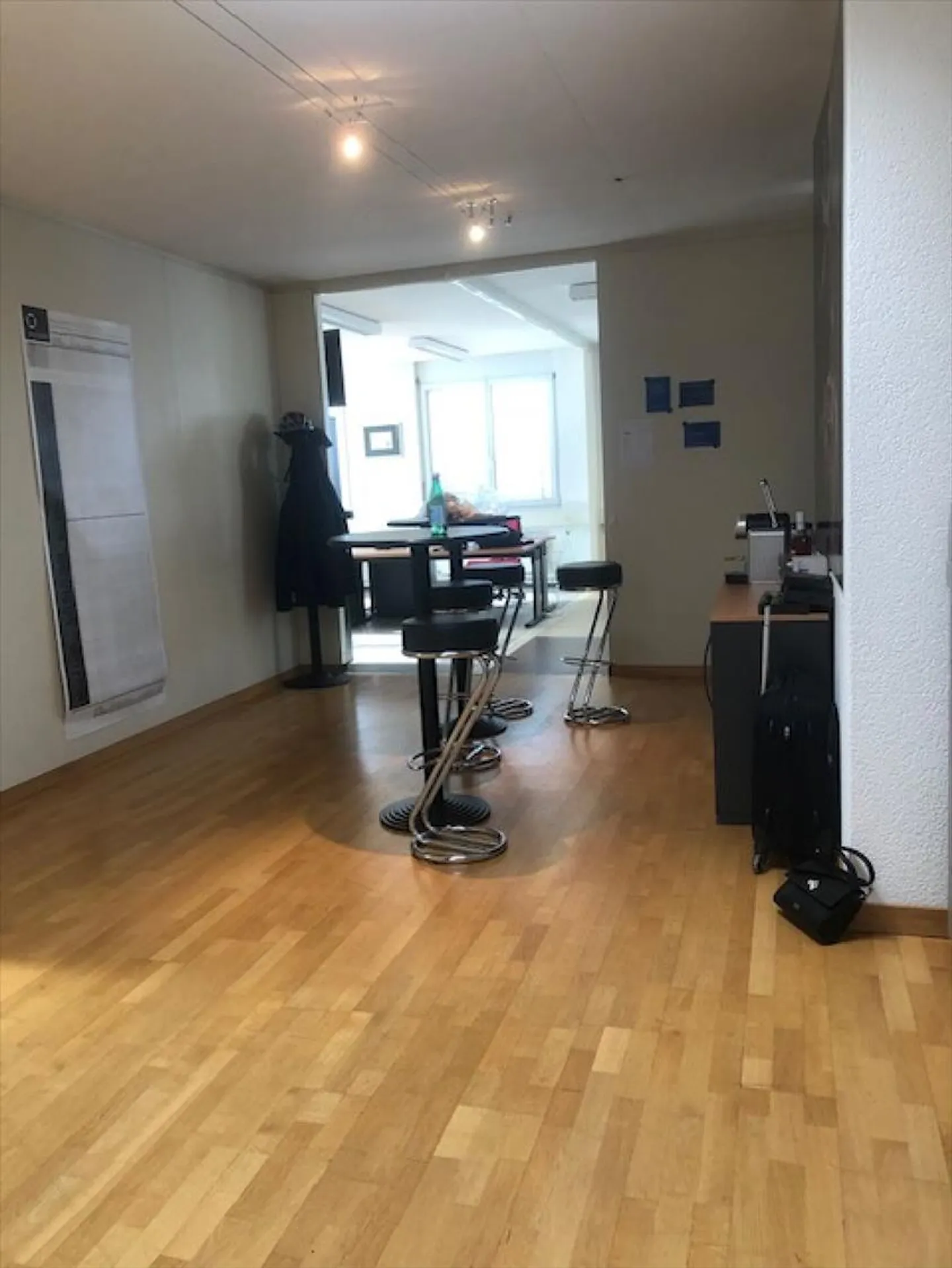 Offices - Photo 6 of 12