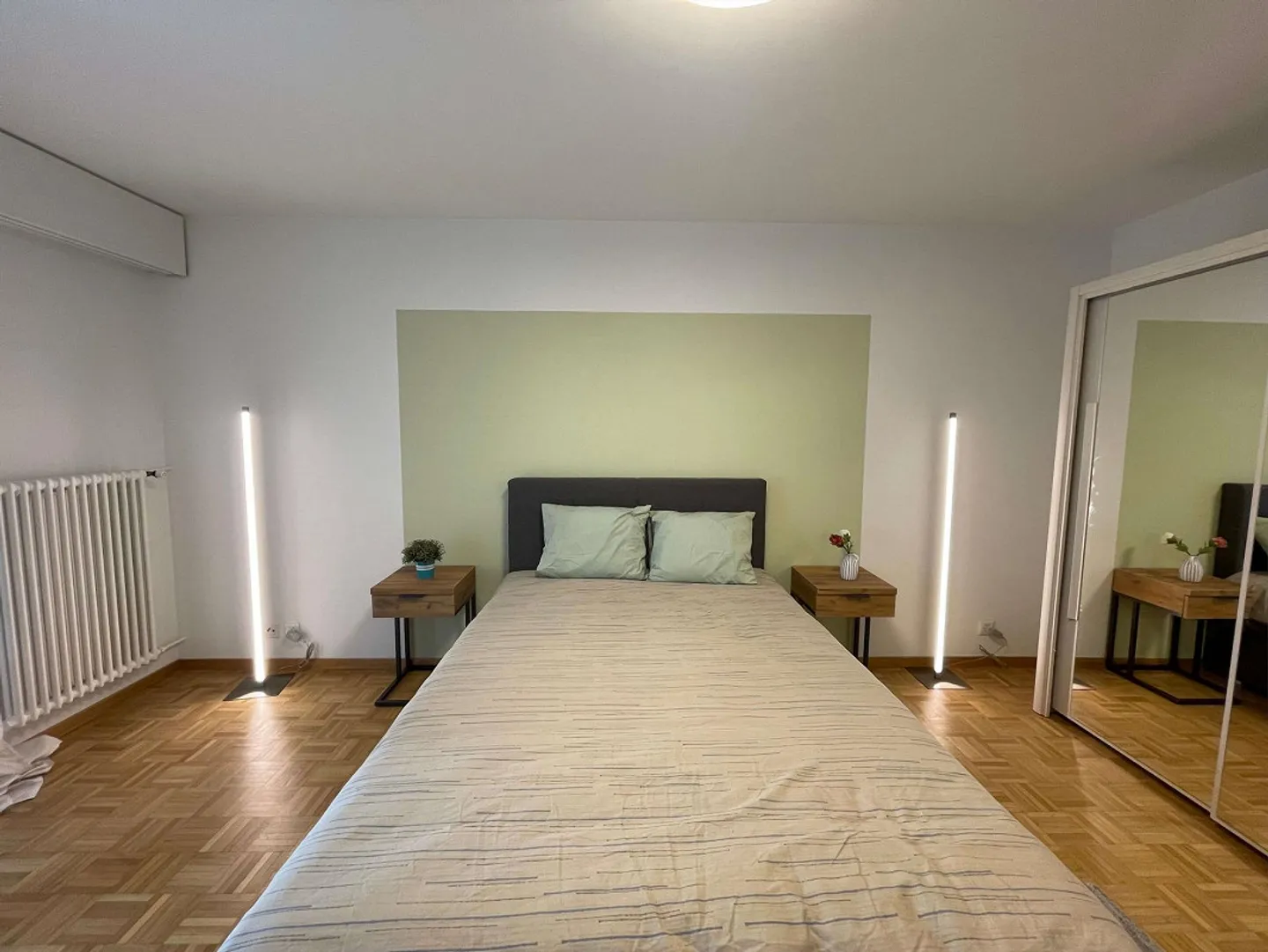 Furnished Room in Modern Apartment - Photo 3 of 25