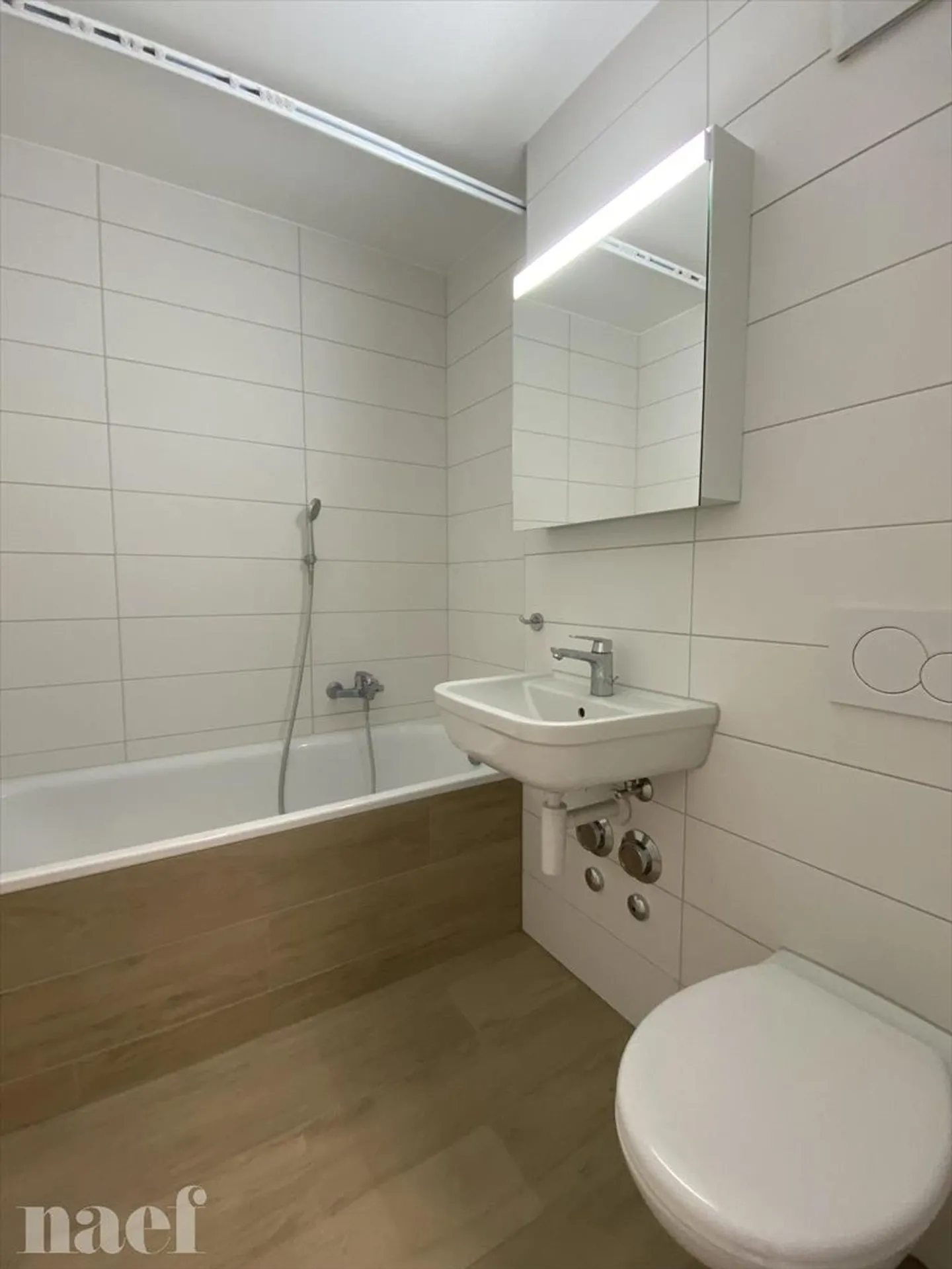 3.5 Room Apartment - Photo 6 of 10