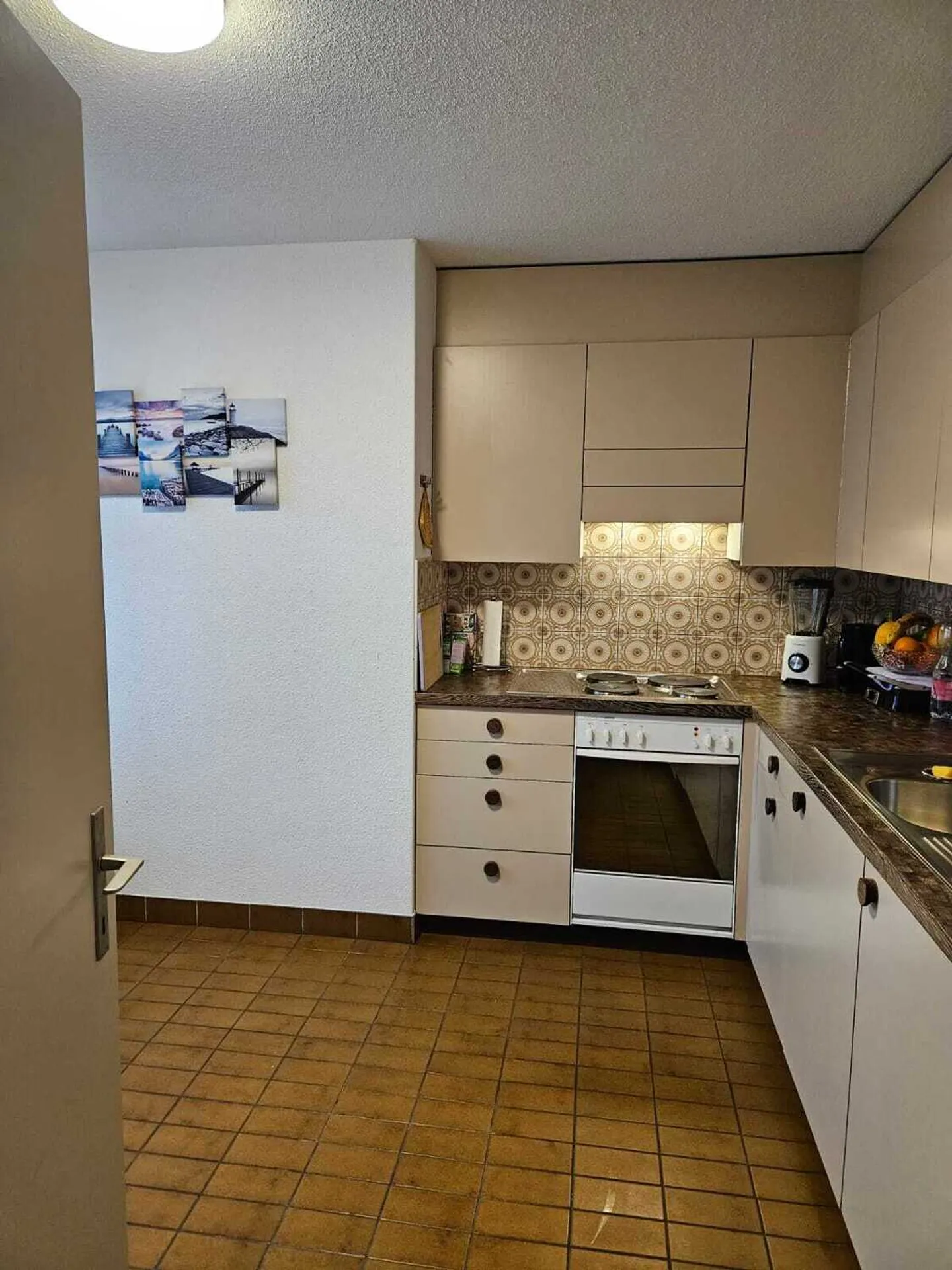 APPARTEMENT 3½ PIÈCES À JONA (SG), MEUBLÉ, TEMPORAIRE - Photo 3 sur 7