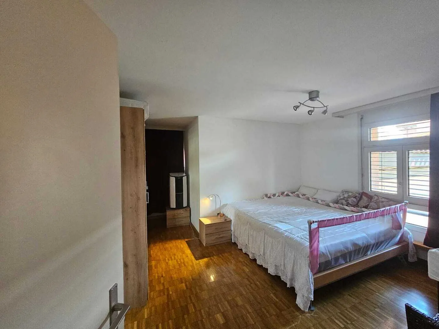 APPARTEMENT 3½ PIÈCES À JONA (SG), MEUBLÉ, TEMPORAIRE - Photo 5 sur 7