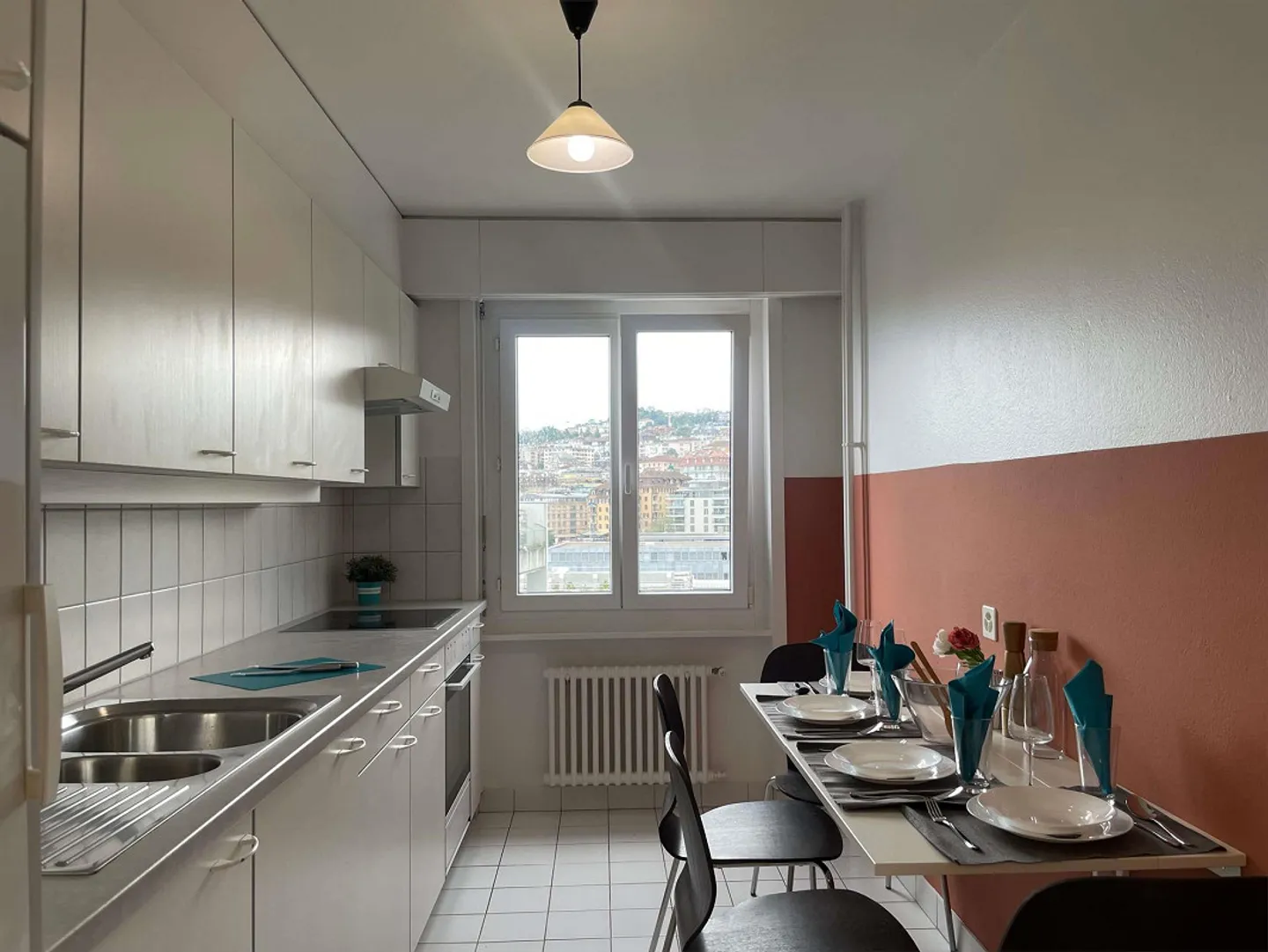 Furnished Room in Modern Apartment - Photo 11 of 25