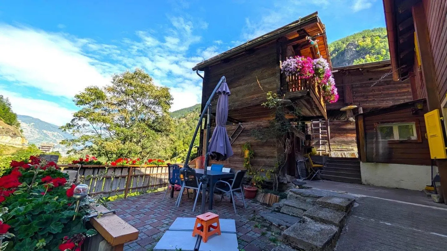 Living in the hamlet "Ahorn" in Eisten - Photo 2 of 14
