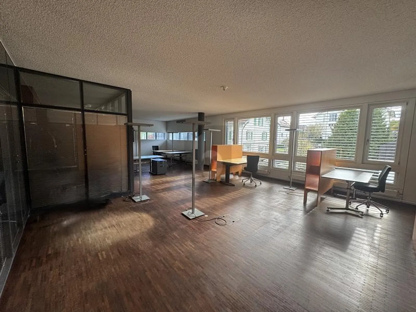 SPAZIO UFFICIO ATTRATTIVO CON COMFORT - Foto 1 di 6