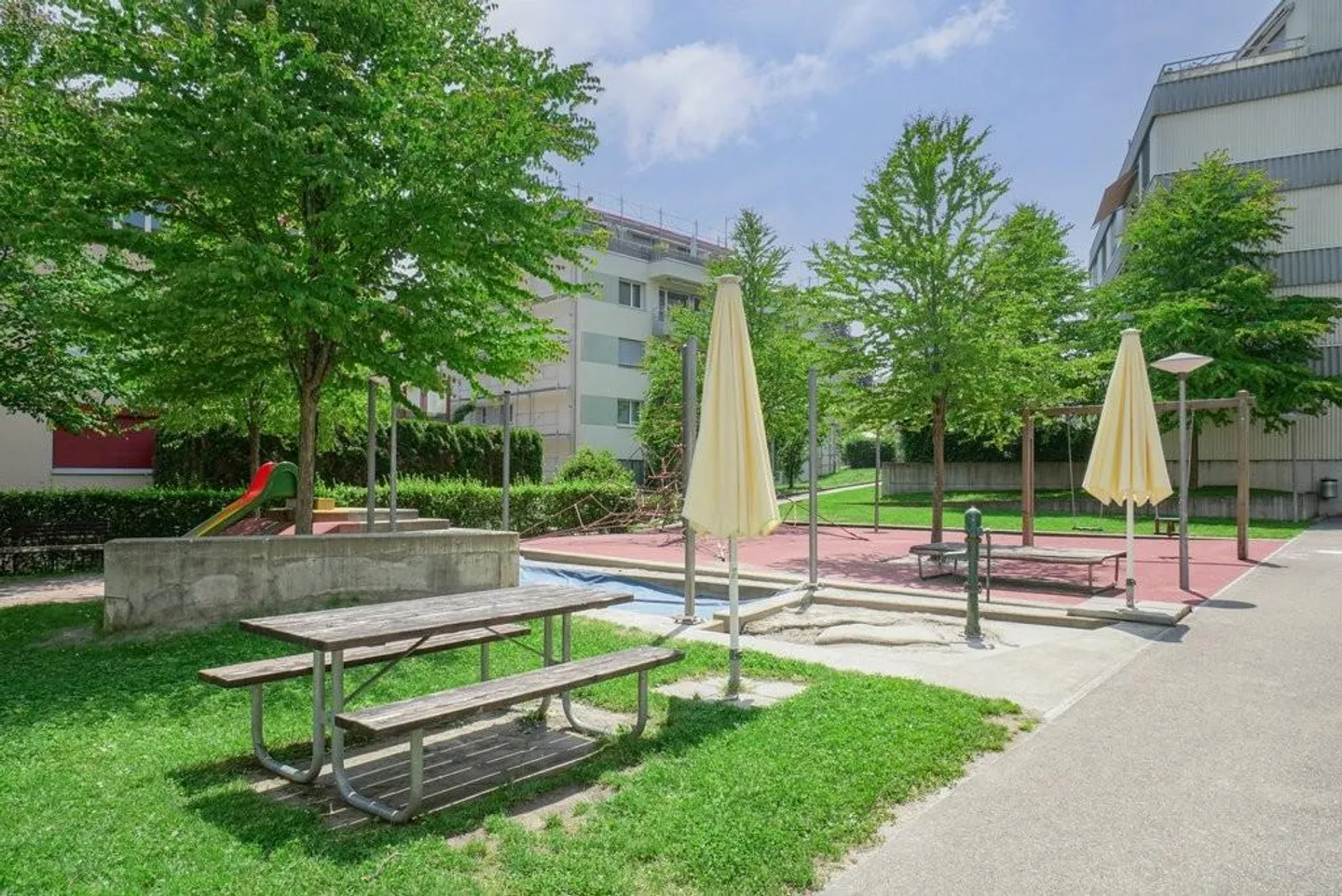 Appartamento moderno in una posizione centrale - Foto 2 di 12