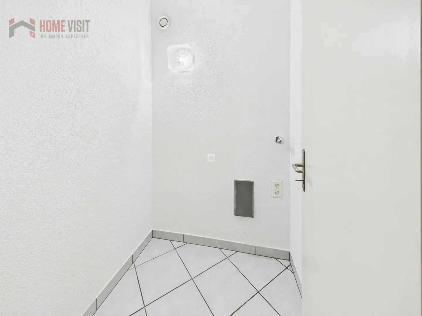 Appartamento luminoso di 3,5 stanze con ascensore e garage - ideale per tutte le età - Foto 5 di 20