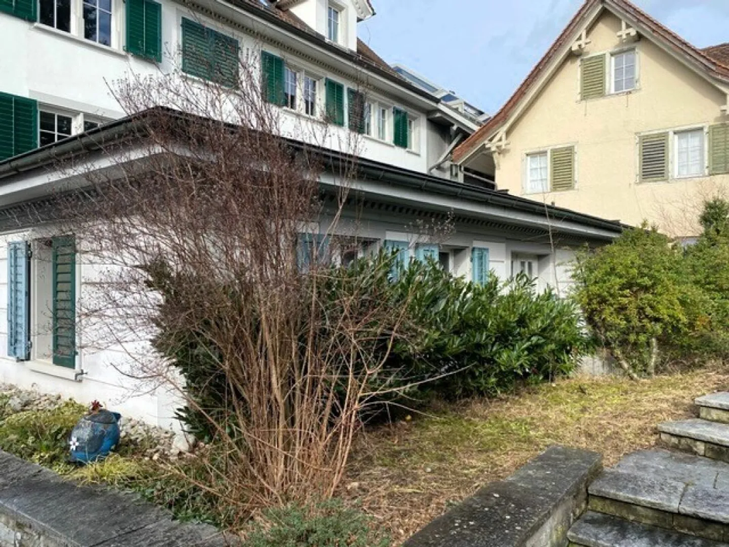 Attractive commercial space in the center of Meilen - Photo 2 of 8