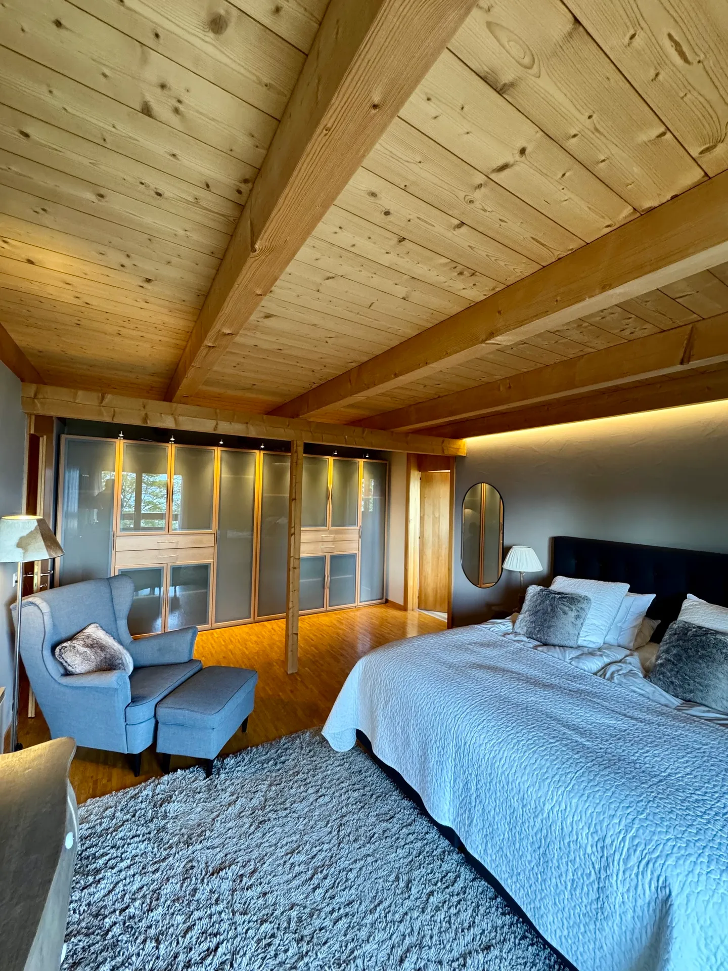 Chalet Élégant avec Vue sur les Montagnes - Photo 1 sur 13